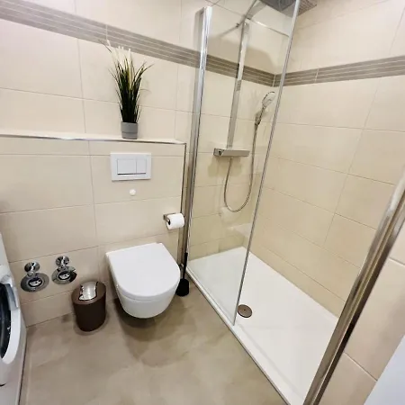 Berringer Makrele, An Der Promenade *