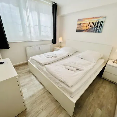 Berringer Makrele, An Der Promenade *